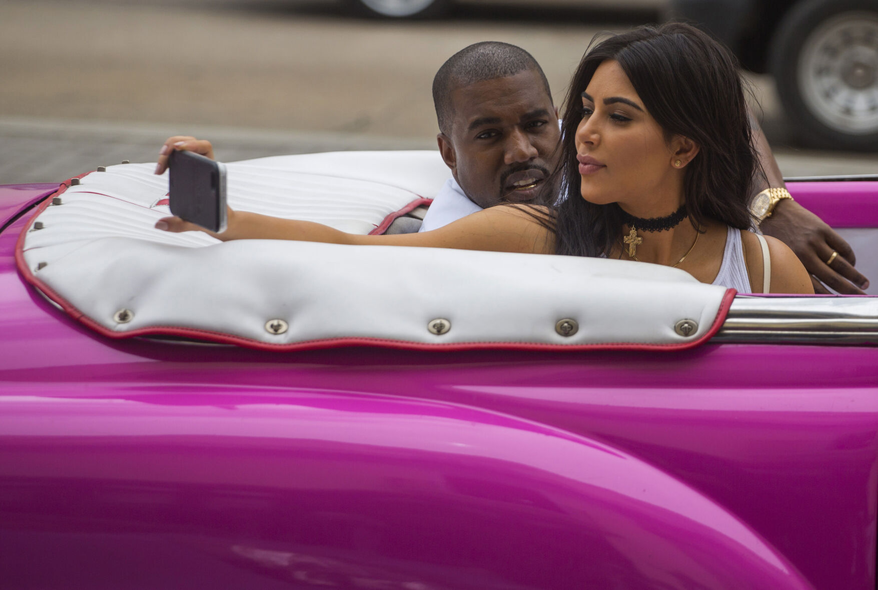 2016: APTOPIX Cuba Kardashians
